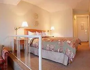 Clarion & Downtown Hotel